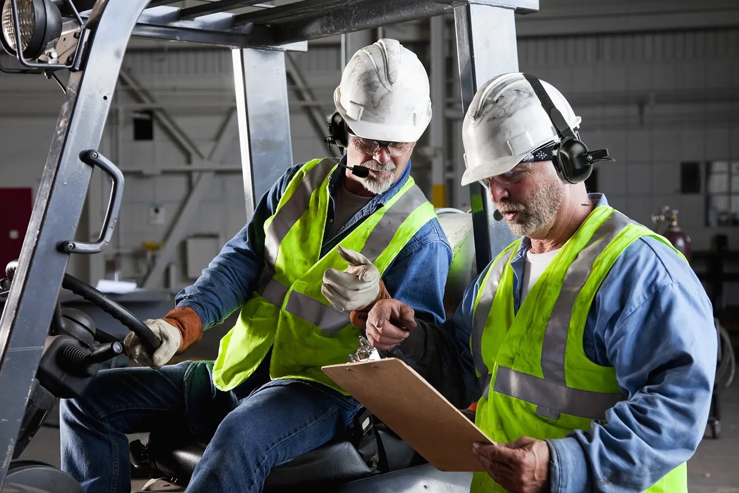 two-people-on-jobsite-with-listentalk